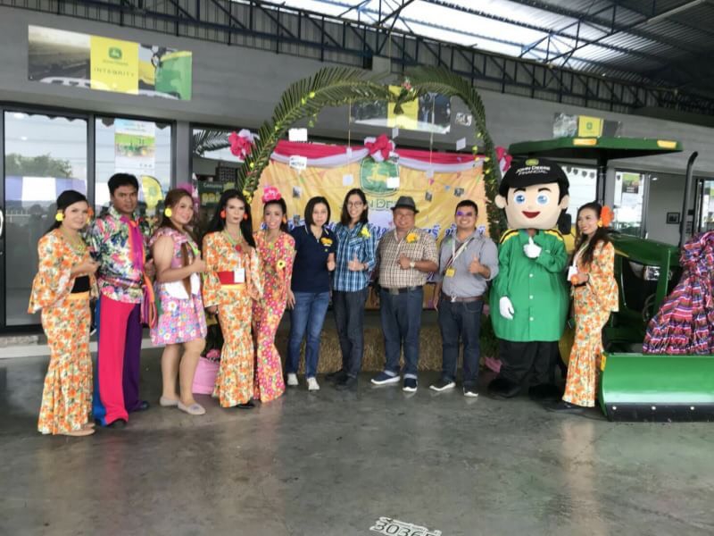 กราบขอบพระคุณลูกค้าทุกท่านทีมงานจอห์นเดียร์ ที่มาสนุกสนานกันในงาน thank u party's